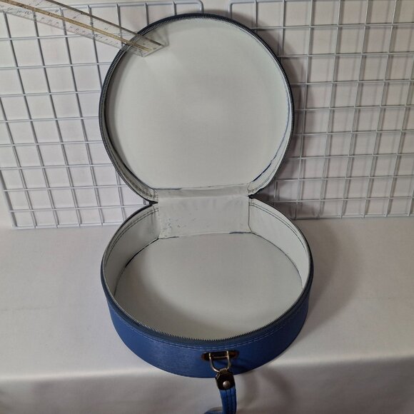 Vintage Travel Hat Box Round 1960s Suitcase Blue With 2 White Stripes - Picture 9 of 16